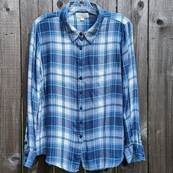 Olive & Oak Button down - Picture 1 of 4